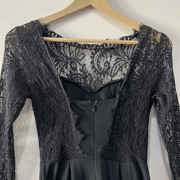 Francesca’s Black and Lace Dress in size XS - Picture 4 of 11